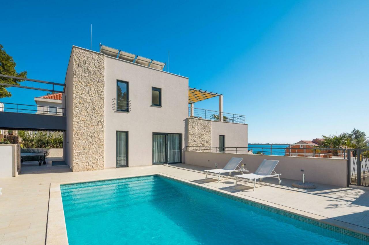 Luxury Villa Lucice View Milna  Exterior photo